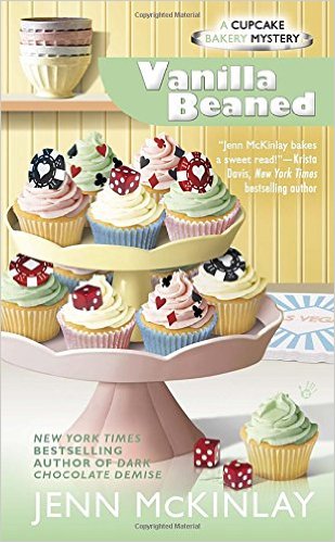 Vanilla Beaned by Jenn McKinlay : Book Review